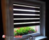 O raritate in lumea roletelor. Ai roleta... n-ai roleta... Cu dungile sale orizontale poti controla luminozitatea fara a renunta la intimitate in camera dumneavoastra. Are doua straturi de textile puse una pe celalalt in asa fel ca tu poti controla suprapunerea dungilor inchise. Rolete textile FLIP-FLOP = intimitate, raritate, eleganta rolete textile flip-flop